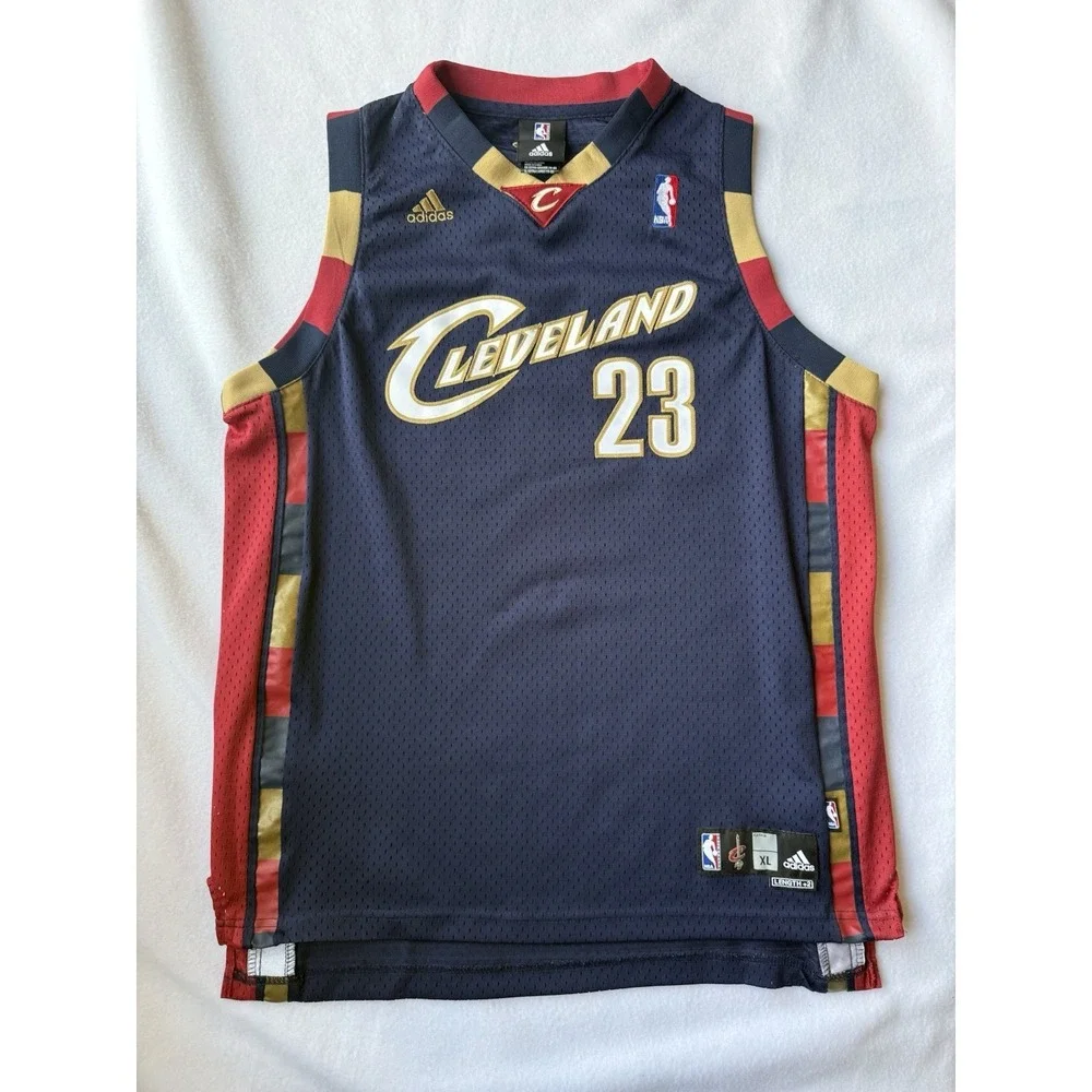 Adidas Cleveland Cavaliers LeBron James #23 Jersey Youth XL NBA Length +2